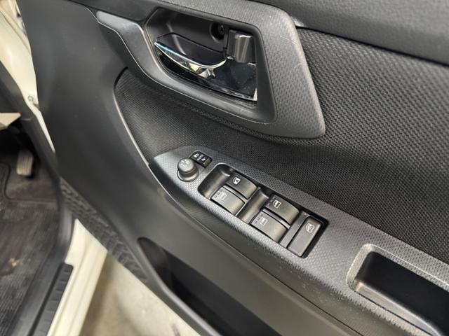 ムーヴ Xリミテッド SAIII 1年保証 ドラレコ Bluetooth バックカメラ ETC 運転席シートヒーター スマートアシスト プッシュスタート 電動格納ミラー オートライト ナビ 純正アルミホイール CD DVD USB(18枚目)