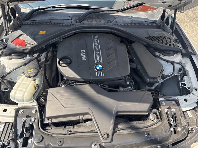 ３シリーズ ３２０ｄツーリング　Ｍスポーツ　ＥＴＣ　ナビ　クリアランスソナー　オートクルーズコントロール　レーンアシスト　アルミホイール　オートライト　ＨＩＤ　パワーシート　スマートキー　アイドリングストップ　ＡＴ　盗難防止システム　ＡＢＳ（19枚目）
