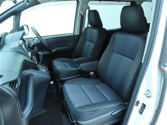 ヴォクシー ＺＳ　煌　禁煙車　ワンオーナー　後期型　両側パワースライドドア　純正ナビ　クルーズコントロール　ビルトインＥＴＣ　コーナーセンサー　純正１６インチＡＷ（4枚目）