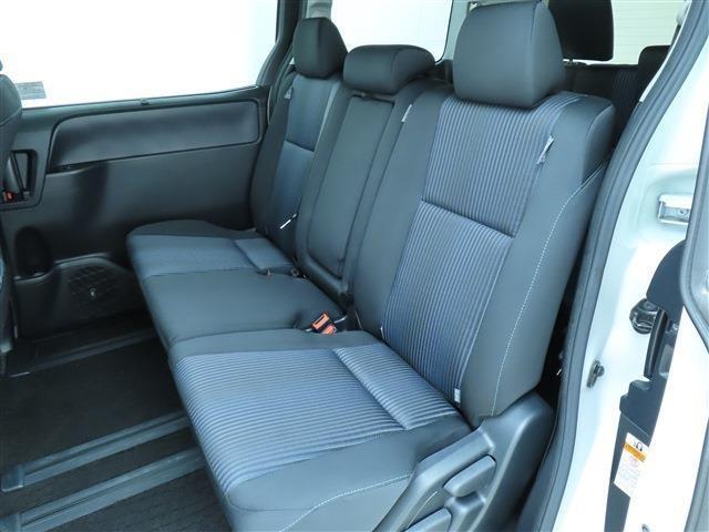 ヴォクシー ＺＳ　煌　禁煙車　ワンオーナー　後期型　両側パワースライドドア　純正ナビ　クルーズコントロール　ビルトインＥＴＣ　コーナーセンサー　純正１６インチＡＷ（5枚目）