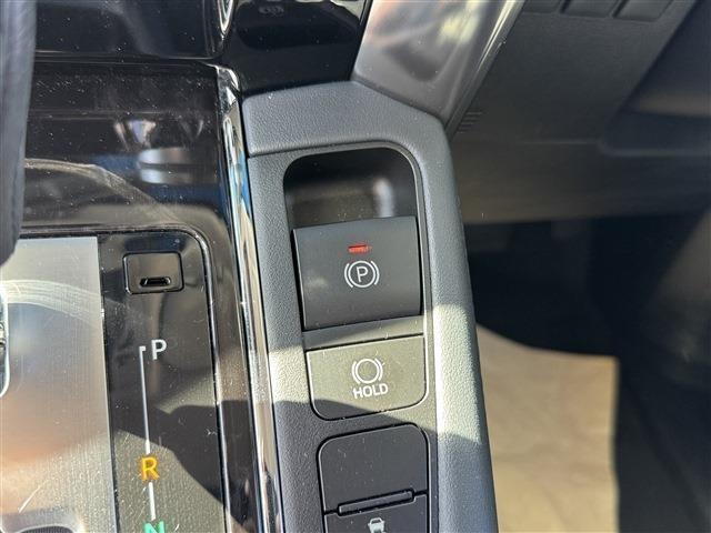 ヴェルファイア ２．５Ｚ　Ｇエディション　禁煙車　サンルーフ　黒半革　両側パワースライドドア　純正ＳＤナビ　フリップダウンモニター　パワーバックドア　パワーシート　シートメモリ　キャプテンシート　オットマン　バックカメラ　ＥＴＣ（16枚目）