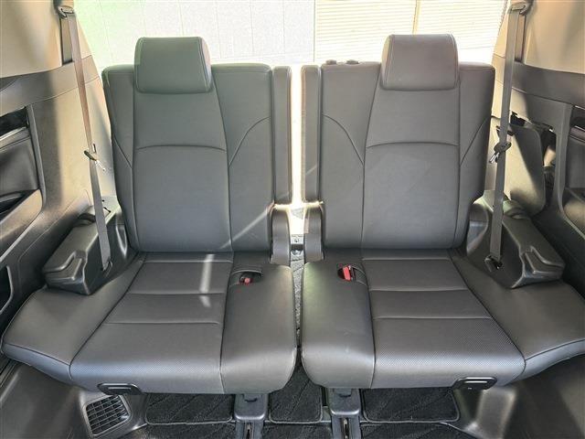 ヴェルファイア ２．５Ｚ　Ｇエディション　禁煙車　サンルーフ　黒半革　両側パワースライドドア　純正ＳＤナビ　フリップダウンモニター　パワーバックドア　パワーシート　シートメモリ　キャプテンシート　オットマン　バックカメラ　ＥＴＣ（31枚目）