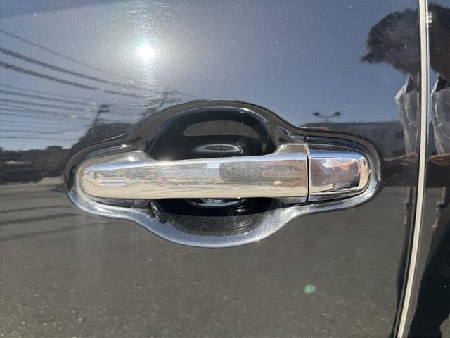 ヴェルファイア ２．５Ｚ　Ｇエディション　禁煙車　サンルーフ　黒半革　両側パワースライドドア　純正ＳＤナビ　フリップダウンモニター　パワーバックドア　パワーシート　シートメモリ　キャプテンシート　オットマン　バックカメラ　ＥＴＣ（34枚目）