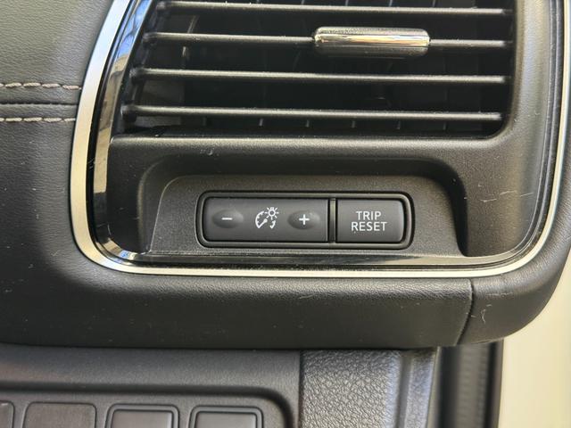 セレナ ハイウェイスター Vセレクション 純正ナビ 両側パワースライドドア フルセグTV/CD/DVD/Bluetooth ETC LEDヘッドライト 純正16インチアルミホイール(32枚目)