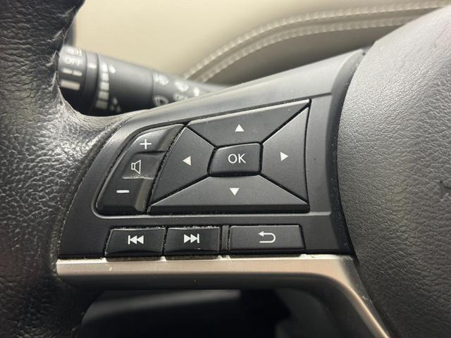 セレナ ハイウェイスター　Ｖセレクション　純正ナビ　両側パワースライドドア　アラウンドビューモニター　フリップダウンモニター　ＬＥＤヘッドライトフルセグＴＶ／ＣＤ／ＤＶＤ／Ｂｌｕｅｔｏｏｔｈ（7枚目）