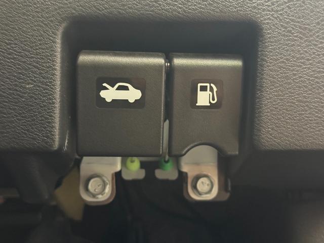 セレナ ハイウェイスター　Ｖセレクション　純正ナビ　両側パワースライドドア　アラウンドビューモニター　フリップダウンモニター　ＬＥＤヘッドライトフルセグＴＶ／ＣＤ／ＤＶＤ／Ｂｌｕｅｔｏｏｔｈ（13枚目）