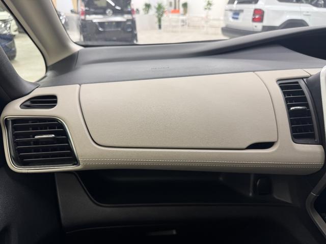 セレナ ハイウェイスター　Ｖセレクション　純正ナビ　両側パワースライドドア　アラウンドビューモニター　フリップダウンモニター　ＬＥＤヘッドライトフルセグＴＶ／ＣＤ／ＤＶＤ／Ｂｌｕｅｔｏｏｔｈ（22枚目）