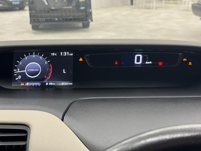 セレナ ハイウェイスター　Ｖセレクション　純正ナビ　両側パワースライドドア　アラウンドビューモニター　フリップダウンモニター　ＬＥＤヘッドライトフルセグＴＶ／ＣＤ／ＤＶＤ／Ｂｌｕｅｔｏｏｔｈ（27枚目）