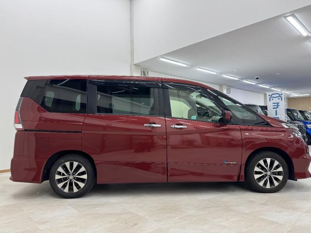 セレナ ハイウェイスター　Ｖセレクション　純正ナビ　両側パワースライドドア　アラウンドビューモニター　フリップダウンモニター　ＬＥＤヘッドライトフルセグＴＶ／ＣＤ／ＤＶＤ／Ｂｌｕｅｔｏｏｔｈ（54枚目）