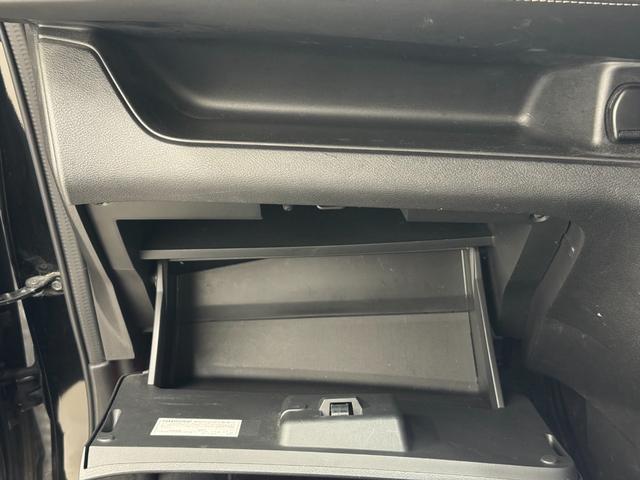 セレナ ハイウェイスターG プロパイロットエディション 両側パワースライドドア 純正9インチナビ フルセグTV/CD/DVD/Bluetooth LEDヘッドライト 純正アルミホイール プロパイロット(16枚目)