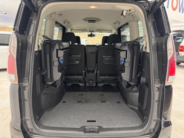 セレナ ハイウェイスターG プロパイロットエディション 両側パワースライドドア 純正9インチナビ フルセグTV/CD/DVD/Bluetooth LEDヘッドライト 純正アルミホイール プロパイロット(25枚目)