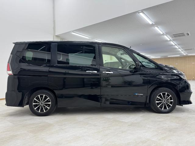 セレナ ハイウェイスター　純正ナビ　アラウンドビューモニター　後席モニター　左右スライドドア　ＬＥＤヘッド・フォグライト　運転支援システム　ＥＴＣ　フルセグＴＶ／ＣＤ／ＤＶＤ／Ｂｌｕｅｔｏｏｔｈ（3枚目）