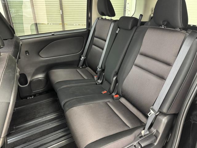 セレナ ハイウェイスター　純正ナビ　アラウンドビューモニター　後席モニター　左右スライドドア　ＬＥＤヘッド・フォグライト　運転支援システム　ＥＴＣ　フルセグＴＶ／ＣＤ／ＤＶＤ／Ｂｌｕｅｔｏｏｔｈ（27枚目）