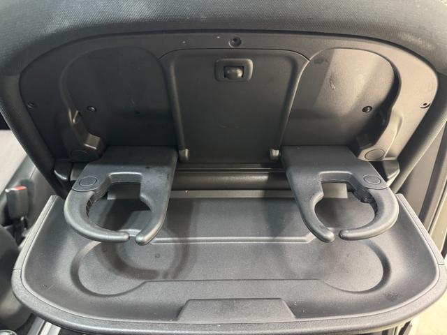 セレナ ハイウェイスター　純正ナビ　アラウンドビューモニター　後席モニター　左右スライドドア　ＬＥＤヘッド・フォグライト　運転支援システム　ＥＴＣ　フルセグＴＶ／ＣＤ／ＤＶＤ／Ｂｌｕｅｔｏｏｔｈ（65枚目）