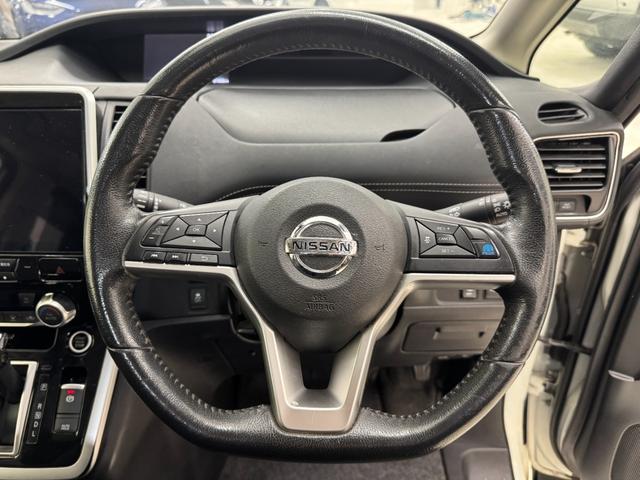 セレナ ハイウェイスター　Ｖセレクション　アルパイン１１インチナビ　アラウンドビューモニター　アルパイン１２．８インチフリップダウンモニター　プロパイロット　両側パワースライドドア　ＬＥＤヘッドライト　フルセグＴＶ／ＤＶＤ／Ｂｌｕｅｔｏｏｔｈ（20枚目）