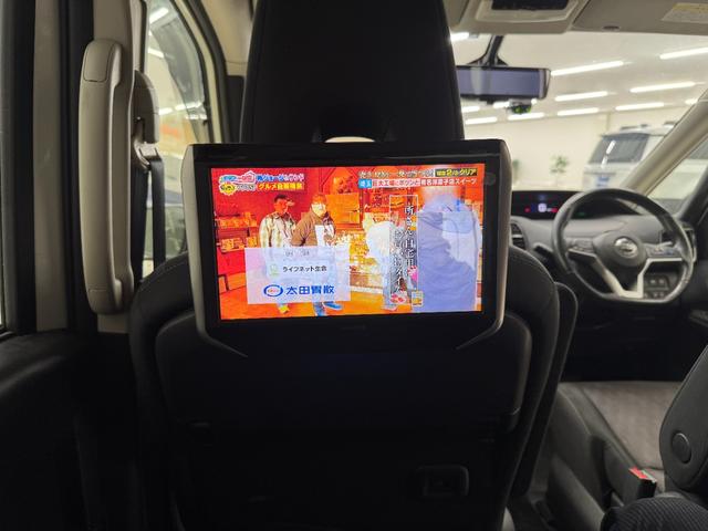 セレナ ハイウェイスター　Ｖセレクション　アルパイン１１インチナビ　アラウンドビューモニター　アルパイン１２．８インチフリップダウンモニター　プロパイロット　両側パワースライドドア　ＬＥＤヘッドライト　フルセグＴＶ／ＤＶＤ／Ｂｌｕｅｔｏｏｔｈ（49枚目）