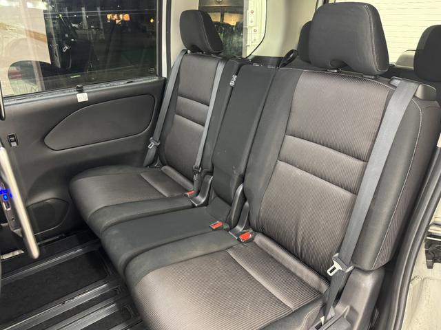 セレナ ハイウェイスター　Ｖセレクション　アルパイン１１インチナビ　アラウンドビューモニター　アルパイン１２．８インチフリップダウンモニター　プロパイロット　両側パワースライドドア　ＬＥＤヘッドライト　フルセグＴＶ／ＤＶＤ／Ｂｌｕｅｔｏｏｔｈ（55枚目）