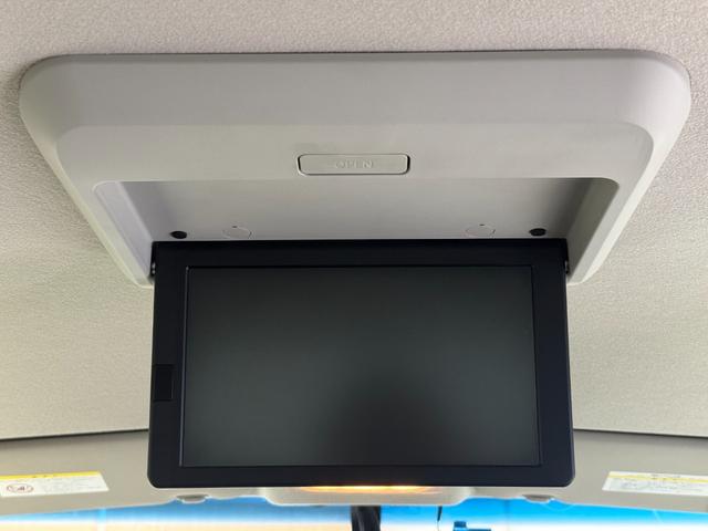 セレナ ライダー　Ｓ－ハイブリッド　純正８インチナビ　フルセグＴＶ　ＣＤ／ＤＶＤ／Ｂｌｕｅｔｏｏｔｈ　アラウンドビューモニター　後席フリップダウンモニター　インテリジェントキー　両側スライドドア　社外デジタルインナールームミラー（24枚目）