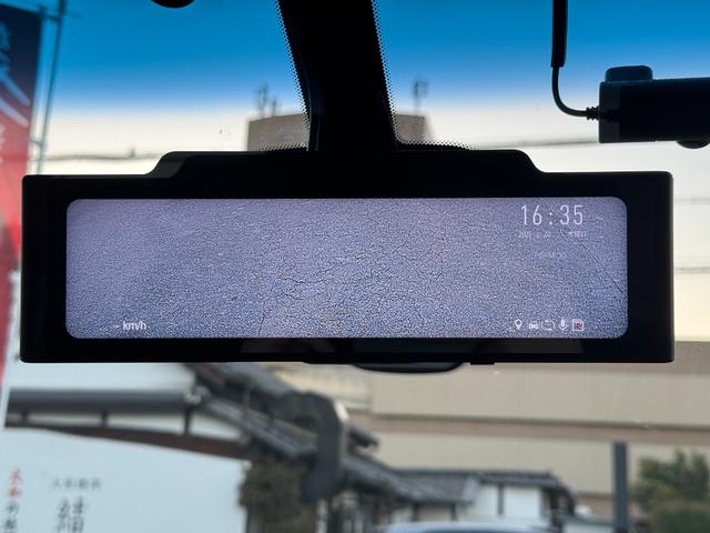 セレナ ライダー　Ｓ－ハイブリッド　純正８インチナビ　フルセグＴＶ　ＣＤ／ＤＶＤ／Ｂｌｕｅｔｏｏｔｈ　アラウンドビューモニター　後席フリップダウンモニター　インテリジェントキー　両側スライドドア　社外デジタルインナールームミラー（40枚目）