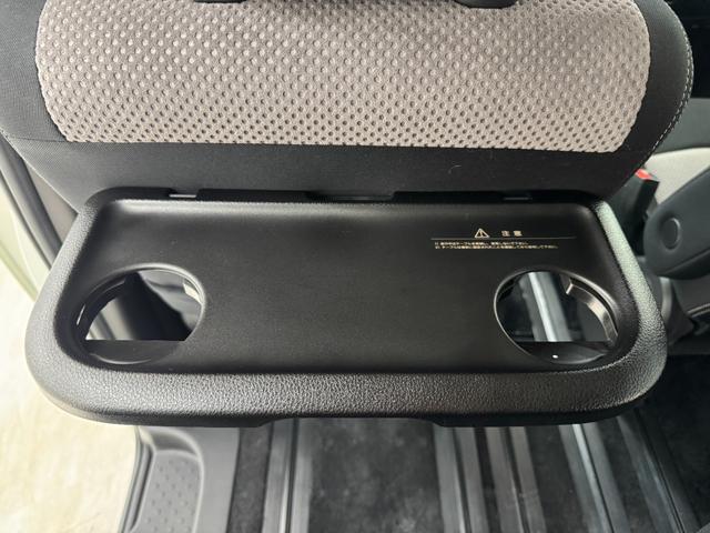 セレナ ライダー　Ｓ－ハイブリッド　純正８インチナビ　フルセグＴＶ　ＣＤ／ＤＶＤ／Ｂｌｕｅｔｏｏｔｈ　アラウンドビューモニター　後席フリップダウンモニター　インテリジェントキー　両側スライドドア　社外デジタルインナールームミラー（62枚目）