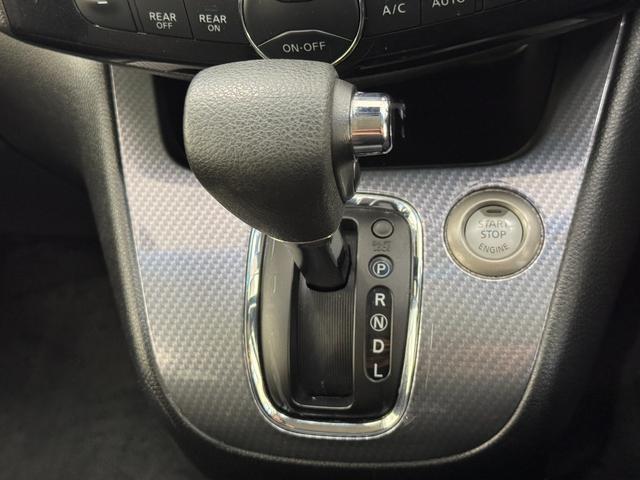 セレナ ライダー　Ｓ－ハイブリッド　純正８インチナビ　フルセグＴＶ　ＣＤ／ＤＶＤ／Ｂｌｕｅｔｏｏｔｈ　アラウンドビューモニター　後席フリップダウンモニター　インテリジェントキー　両側スライドドア　社外デジタルインナールームミラー（69枚目）