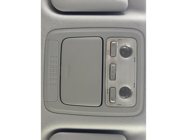 ヴォクシー ZS 煌 両側パワースライドドア フリップダウンモニター 純正アルミホイール ETC フルセグTV/CD/DVD/Bluetooth 社外レーダー探知機 LEDヘッドライト(42枚目)