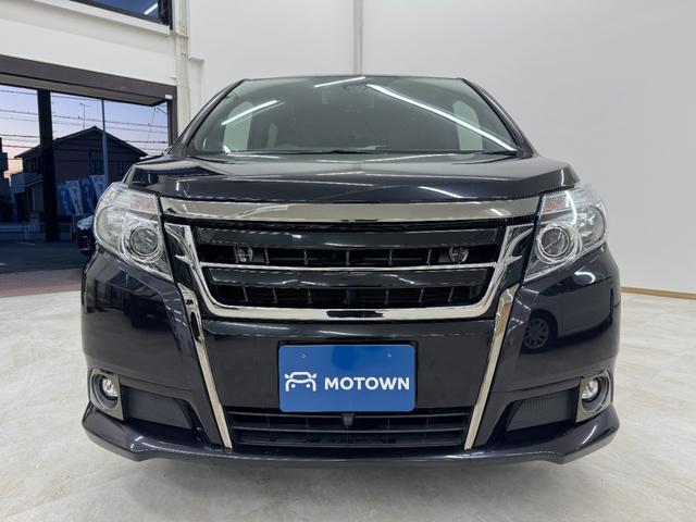 エスクァイア Gi パノラミックビューモニター TRDフロントグリル 純正フリップダウンモニター シートヒーター オートクルーズ 両側パワースライド スマートキー ETC フルセグTV/CD/DVD/Bluetooth(2枚目)