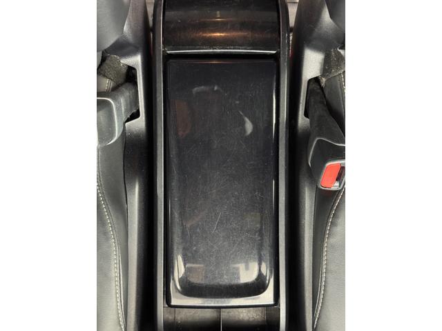 エスクァイア Gi パノラミックビューモニター TRDフロントグリル 純正フリップダウンモニター シートヒーター オートクルーズ 両側パワースライド スマートキー ETC フルセグTV/CD/DVD/Bluetooth(21枚目)