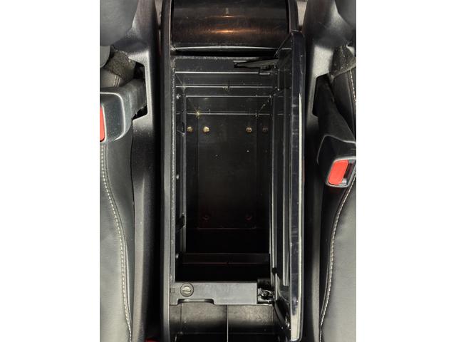 エスクァイア Gi パノラミックビューモニター TRDフロントグリル 純正フリップダウンモニター シートヒーター オートクルーズ 両側パワースライド スマートキー ETC フルセグTV/CD/DVD/Bluetooth(22枚目)