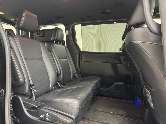 エスクァイア Gi パノラミックビューモニター TRDフロントグリル 純正フリップダウンモニター シートヒーター オートクルーズ 両側パワースライド スマートキー ETC フルセグTV/CD/DVD/Bluetooth(27枚目)