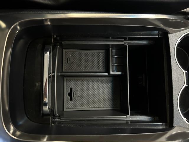 ヴェルファイア 2.5Z ワンオーナー 純正9インチナビ バックカメラ ETC フリップダウンモニター 両側パワースライドドア スマートキー プッシュスタート(30枚目)