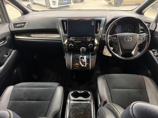 ヴェルファイア 2.5Z Aエディション ゴールデンアイズ サンルーフ モデリスタスポイラー フリップダウンモニター ALPINEナビ/TV/バックカメラ/クルーズコントロール 障害物センサー ウォークスルー ETC(2枚目)