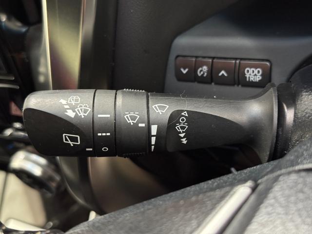 ヴェルファイア 2.5Z Aエディション ゴールデンアイズ サンルーフ モデリスタスポイラー フリップダウンモニター ALPINEナビ/TV/バックカメラ/クルーズコントロール 障害物センサー ウォークスルー ETC(10枚目)