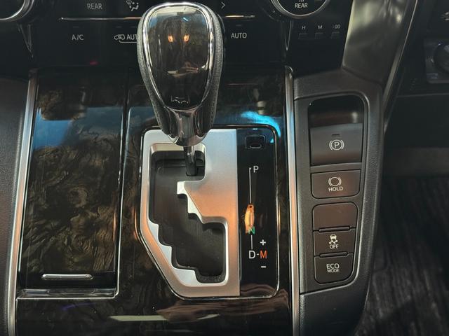 ヴェルファイア 2.5Z Aエディション ゴールデンアイズ サンルーフ モデリスタスポイラー フリップダウンモニター ALPINEナビ/TV/バックカメラ/クルーズコントロール 障害物センサー ウォークスルー ETC(17枚目)