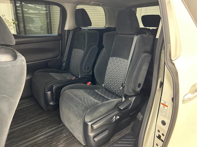 アルファード ２．５Ｓ　Ａパッケージ　両側パワースライドドア　バックカメラ　Ｂｌｕｅｔｏｏｔｈ　ＥＴＣ　ナビ、フルセグＴＶ　コーナーセンサー前後　後席モニター　純正アルミホイール　ＬＥＤヘッドライト（16枚目）