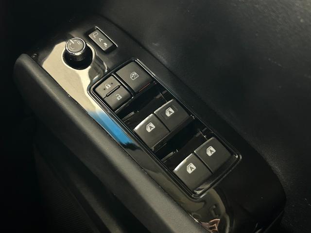 アルファード ２．５Ｓ　Ａパッケージ　両側パワースライドドア　バックカメラ　Ｂｌｕｅｔｏｏｔｈ　ＥＴＣ　ナビ、フルセグＴＶ　コーナーセンサー前後　後席モニター　純正アルミホイール　ＬＥＤヘッドライト（31枚目）