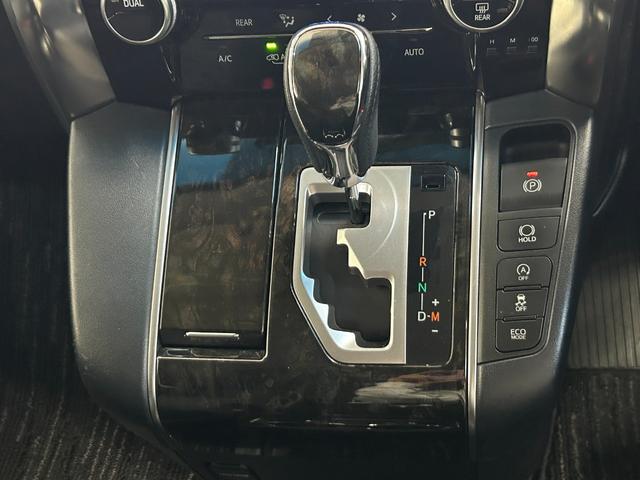 アルファード ２．５Ｓ　Ａパッケージ　両側パワースライドドア　バックカメラ　Ｂｌｕｅｔｏｏｔｈ　ＥＴＣ　ナビ、フルセグＴＶ　コーナーセンサー前後　後席モニター　純正アルミホイール　ＬＥＤヘッドライト（34枚目）