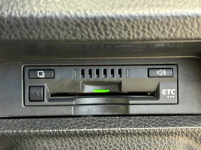 ヴォクシー ZS 煌II 10インチナビ フリップダウンモニター ETC 両側パワースライドドア バックカメラ Bluetooth 両側パワースライドドア オートマチックハイビーム(8枚目)