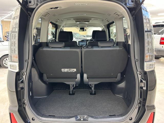 ヴォクシー ZS 煌II 10インチナビ フリップダウンモニター ETC 両側パワースライドドア バックカメラ Bluetooth 両側パワースライドドア オートマチックハイビーム(16枚目)