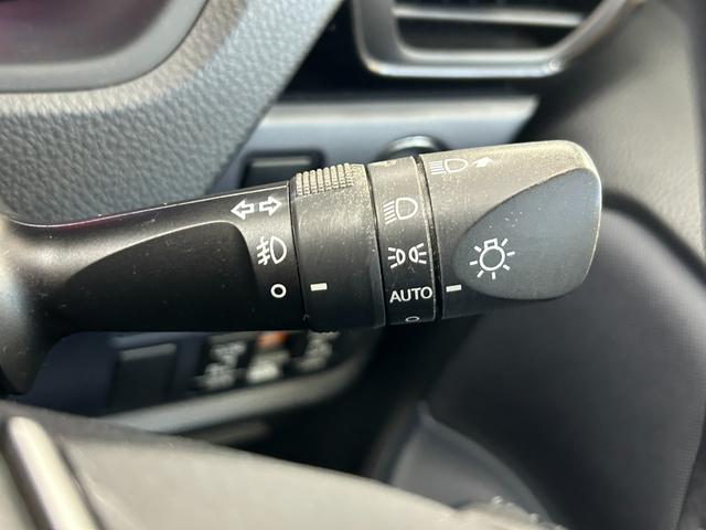 ヴォクシー ZS 煌II 10インチナビ フリップダウンモニター ETC 両側パワースライドドア バックカメラ Bluetooth 両側パワースライドドア オートマチックハイビーム(23枚目)