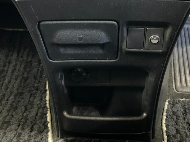 ヴォクシー ZS 煌II 10インチナビ フリップダウンモニター ETC 両側パワースライドドア バックカメラ Bluetooth 両側パワースライドドア オートマチックハイビーム(29枚目)