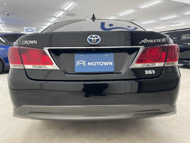 TOYOTA CROWN HYBRID ATHLETE