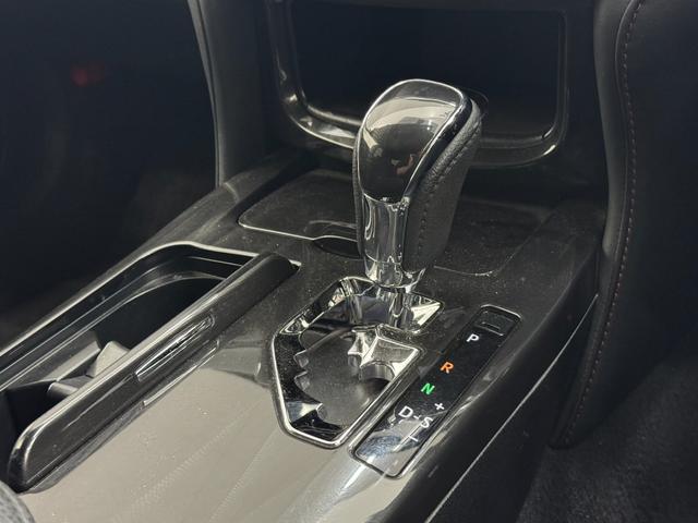 TOYOTA CROWN HYBRID ATHLETE