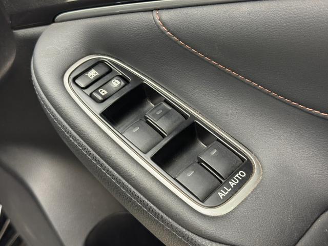 TOYOTA CROWN HYBRID ATHLETE