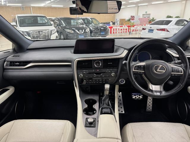 ＲＸ 　純正ナビ　フルセグＴＶ　バックカメラ　ステアリングヒーター　ＨＵＤ　Ｂｌｕｅｔｏｏｔｈ　シートヒーター　エアシート　電動リアゲード　ドライブレコーダー　パワシート　ＥＴＣ２．０オートマチックハイビーム（2枚目）