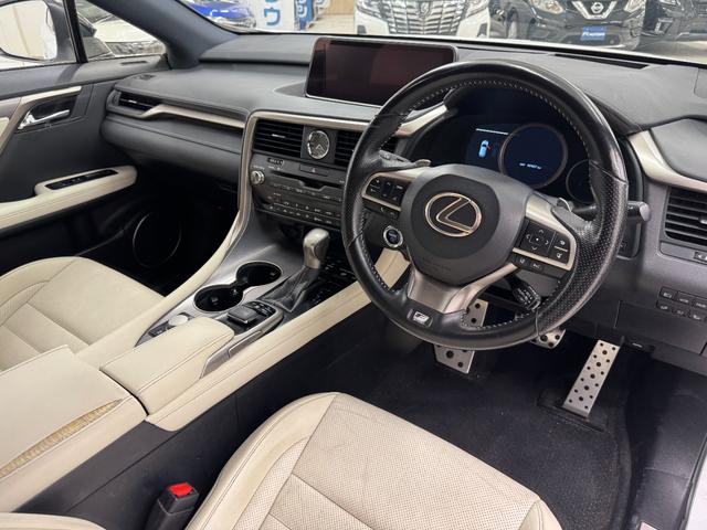 ＲＸ 　純正ナビ　フルセグＴＶ　バックカメラ　ステアリングヒーター　ＨＵＤ　Ｂｌｕｅｔｏｏｔｈ　シートヒーター　エアシート　電動リアゲード　ドライブレコーダー　パワシート　ＥＴＣ２．０オートマチックハイビーム（17枚目）