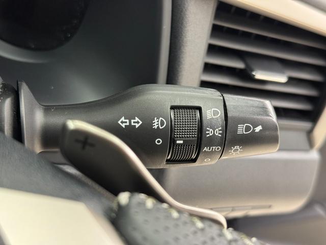 ＲＸ 　純正ナビ　フルセグＴＶ　バックカメラ　ステアリングヒーター　ＨＵＤ　Ｂｌｕｅｔｏｏｔｈ　シートヒーター　エアシート　電動リアゲード　ドライブレコーダー　パワシート　ＥＴＣ２．０オートマチックハイビーム（36枚目）