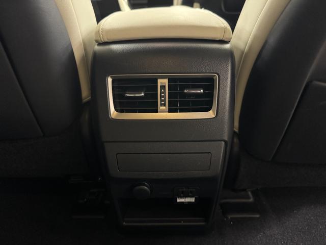 ＲＸ 　純正ナビ　フルセグＴＶ　バックカメラ　ステアリングヒーター　ＨＵＤ　Ｂｌｕｅｔｏｏｔｈ　シートヒーター　エアシート　電動リアゲード　ドライブレコーダー　パワシート　ＥＴＣ２．０オートマチックハイビーム（44枚目）