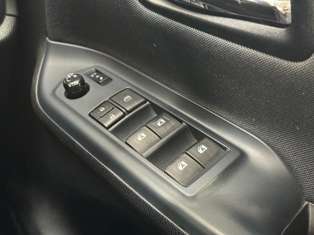 ヴォクシー ＺＳ　煌　純正９インチナビ　フルセグＴＶ　バックモニター　ＥＴＣ　プッシュスタート　両側パワースライドドア　ＬＥＤヘッドライト（24枚目）