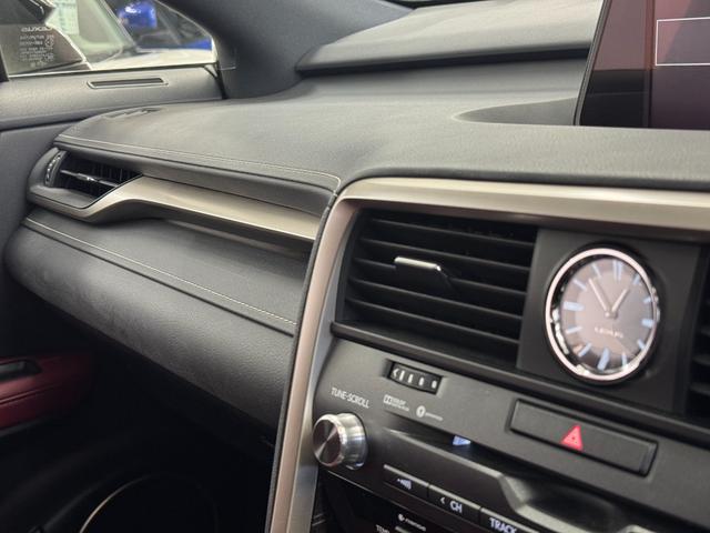 ＲＸ ＲＸ３００　Ｆスポーツ　純正ナビ　全方位カメラ　フルセグＴＶ　サンルーフ　ステアリングヒーター　電動リアゲード　ＢＳＭ　ＨＵＤ　シートヒーターエアシート　ドラレコ前後　メモリーシート　ＥＴＣ２．０　Ｂｌｕｅｔｏｏｔｈ（32枚目）